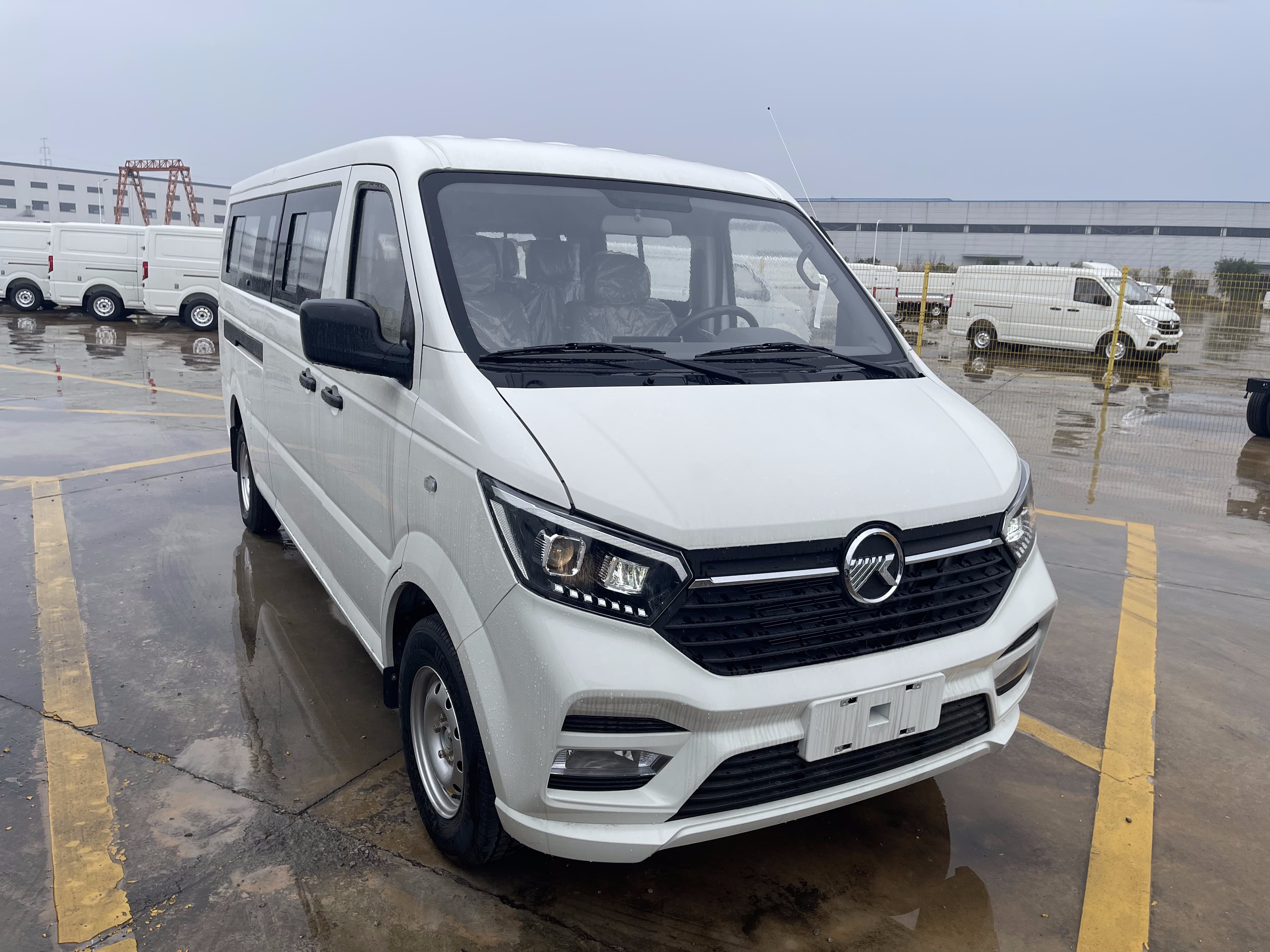 Kama Ev Business Mini Bus Wholesale Mini Bus Manufacturers in China
