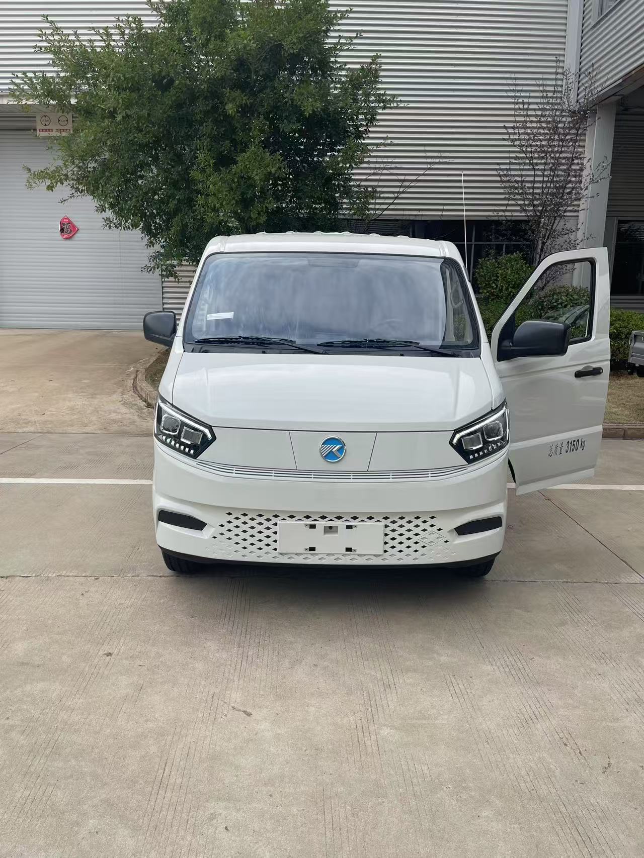 KAMA 18 Seats Passenger Van China Mini Small Bus Electric City Bus for Sale