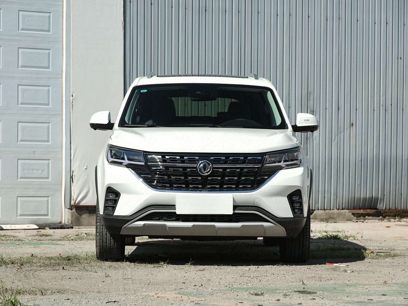 Dongfeng Fengxing T5L SUV High Quality New Design Vehicle Euro VI Emission Available