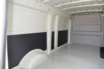 Kama ES7 — 41.93 kWh Electric Enclosed Cargo Van, 5.27 m, 1.5 T Payload for Worldwide Market