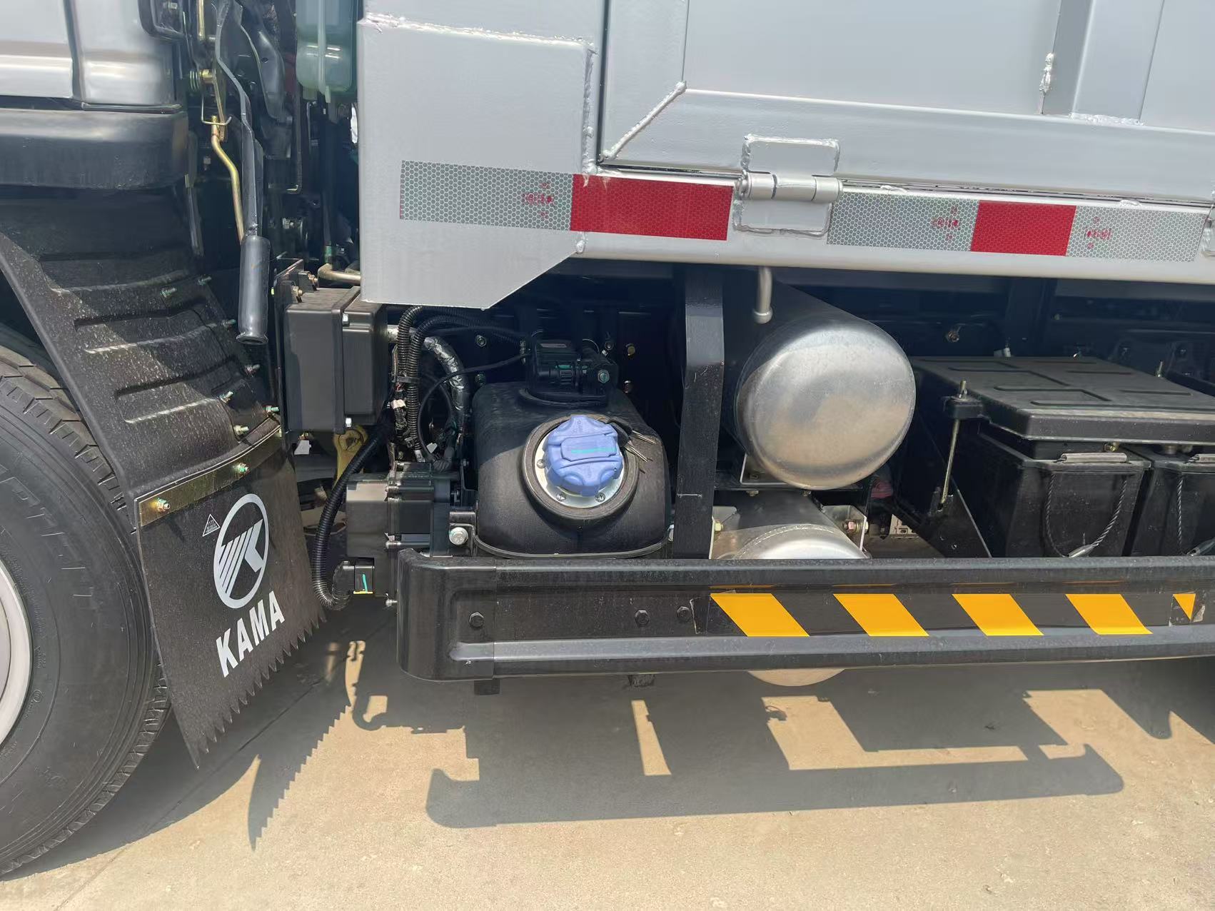 KAMA 5‑Ton 4×2 Diesel Light Cargo Truck – Efficient Heavy‑Duty Delivery & Transport Vehicle