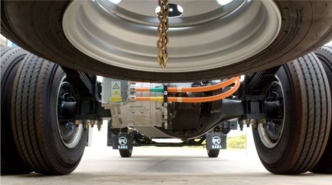 Kama Kaijie Electric Light Truck: 100kWh Battery with 1C Fast Charging